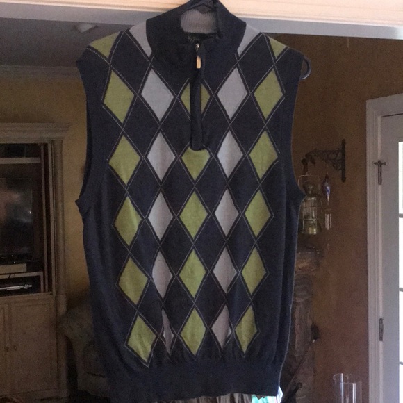 Diamond-patterned Quarter-Zip Wind Sweater Vest - Picture 1 of 2